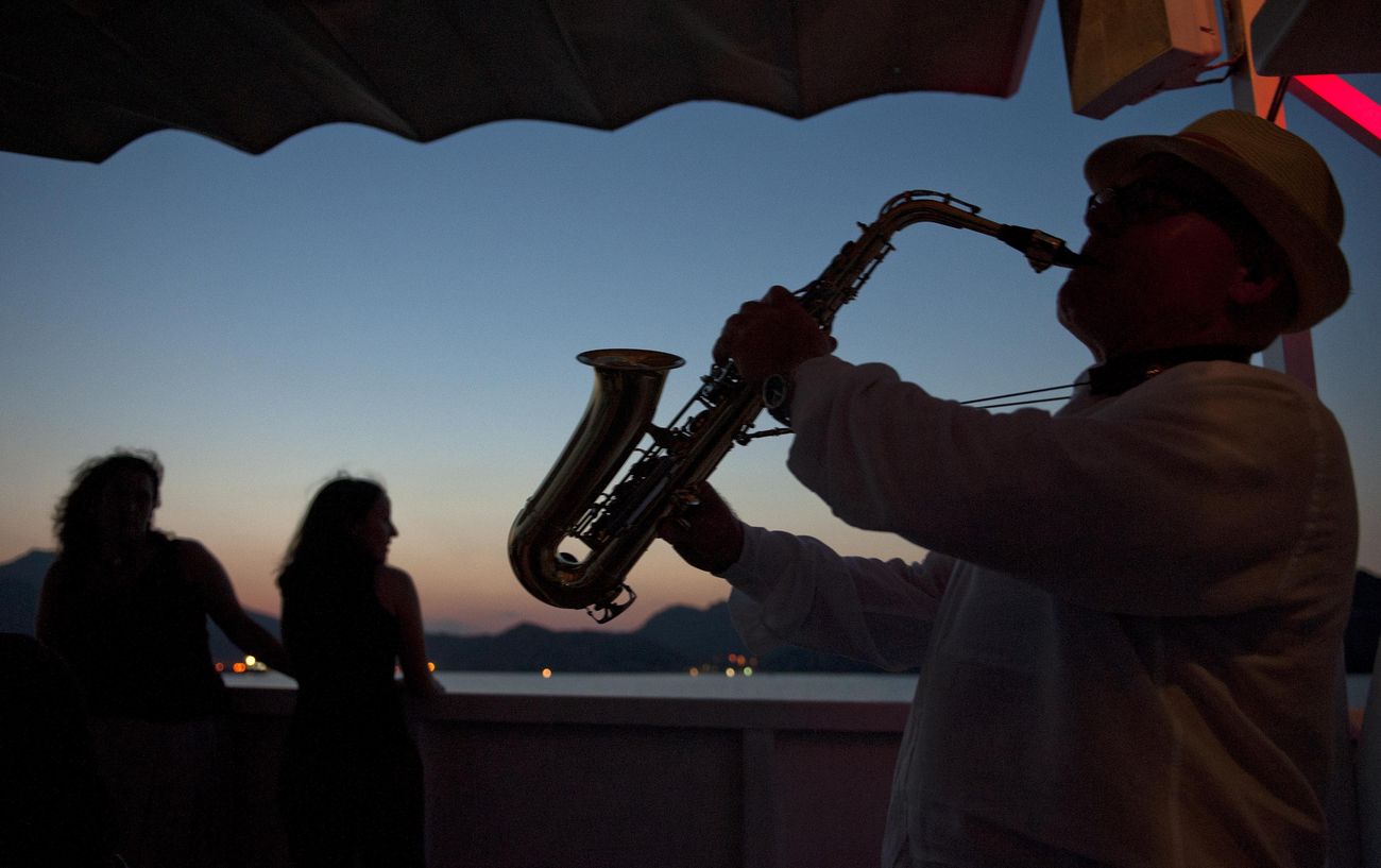 Sonidos del mar, paseo nocturno en barco por Cartagena First