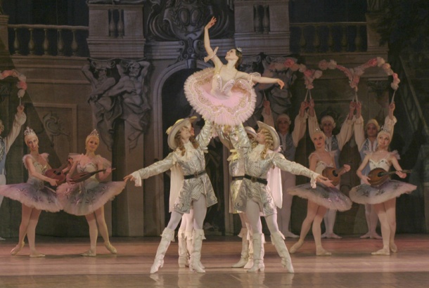 Ballet en el Teatro Guerra de Lorca: La Bella Durmiente First